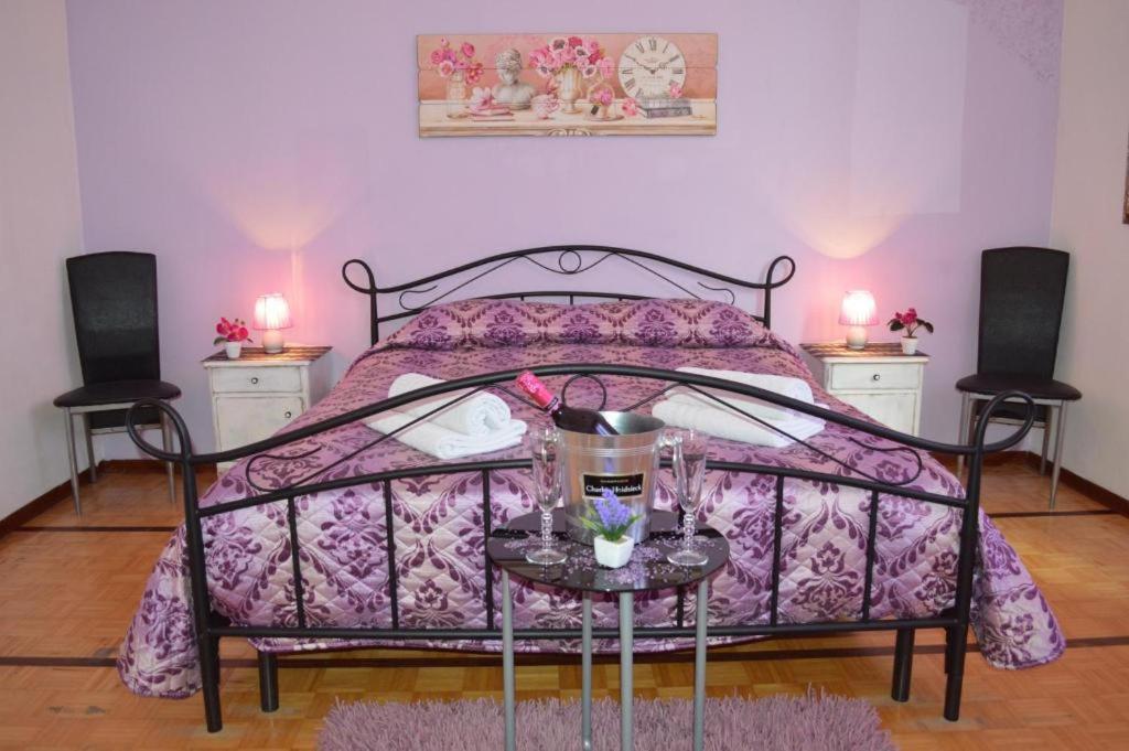 Hostel Josef ปาแลร์โม ภายนอก รูปภาพ