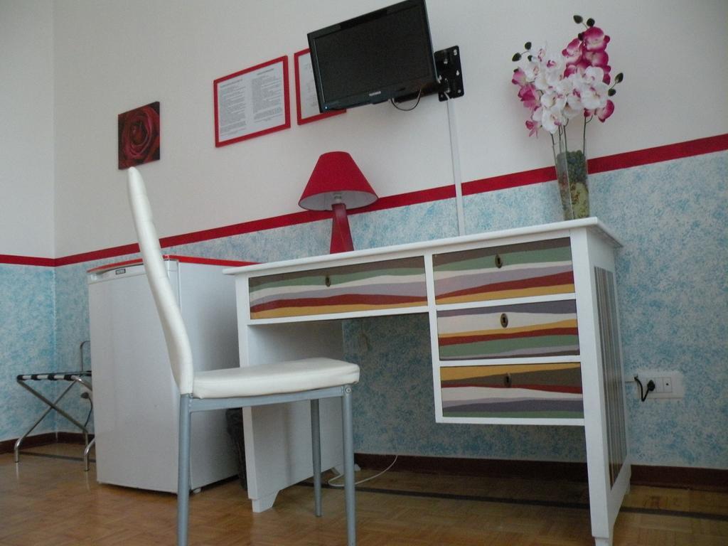 Hostel Josef ปาแลร์โม ภายนอก รูปภาพ