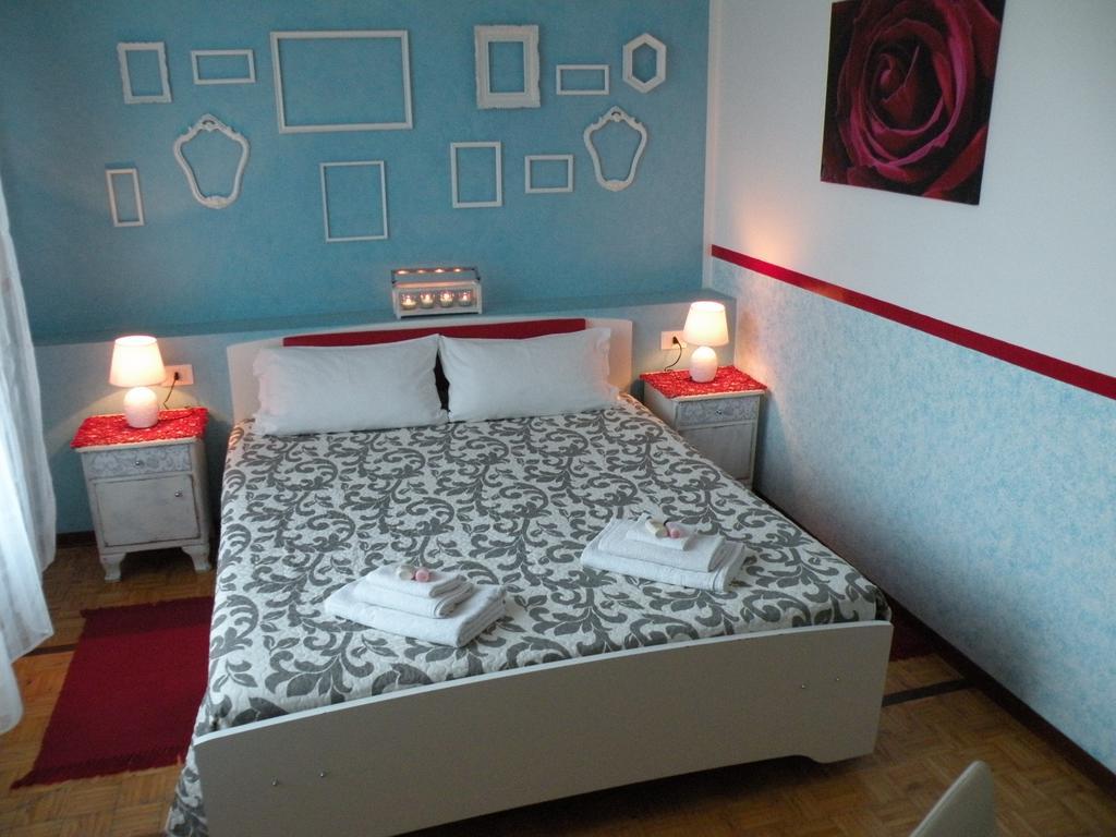 Hostel Josef ปาแลร์โม ภายนอก รูปภาพ